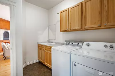 4410 Glasgow Way, Anacortes, WA 98221 - Photo 17