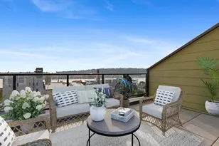 655 W Crockett St, Seattle, WA 98109 - Photo 27