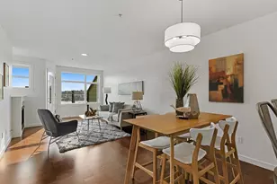655 W Crockett St, Seattle, WA 98109 - Photo 11