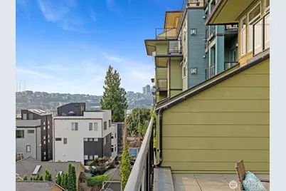 655 W Crockett Street #A202, Seattle, WA 98109 - Photo 25