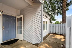 4308 NE Sunset Blvd, Renton, WA 98059 - Photo 3