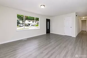 9439 11th Ave SW, Seattle, WA 98106 - Photo 5