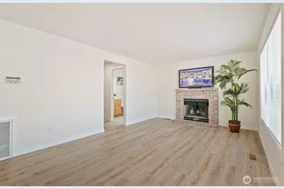 35403 12th Avenue SW, Federal Way, WA 98023 - Photo 13