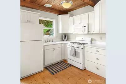 6602 Cromwell Beach Drive NW, Gig Harbor, WA 98335 - Photo 15