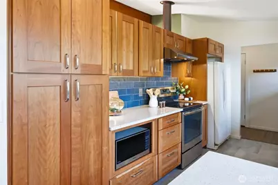 2411 156th Avenue SE, Bellevue, WA 98007 - Photo 21