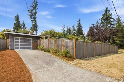 2411 156th Avenue SE, Bellevue, WA 98007 - Photo 37