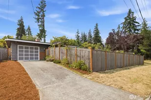 2411 156th Ave SE, Bellevue, WA 98007 - Photo 37