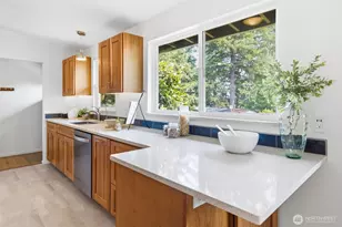 2411 156th Ave SE, Bellevue, WA 98007 - Photo 19