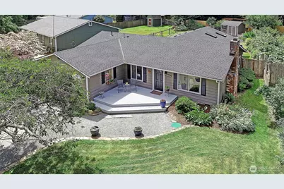 2942 Janet Avenue, Camano Island, WA 98282 - Photo 3