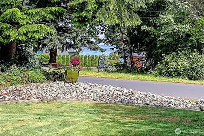2942 Janet Avenue, Camano Island, WA 98282 - Photo 37