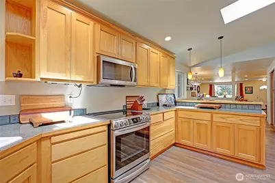 2942 Janet Avenue, Camano Island, WA 98282 - Photo 15