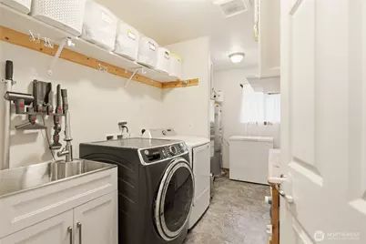 1207 34th Street, Bellingham, WA 98229 - Photo 9