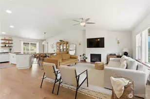 1207 34th St, Bellingham, WA 98229 - Photo 3