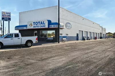 1706 W Broadway Avenue, Moses Lake, WA 98837 - Photo 9