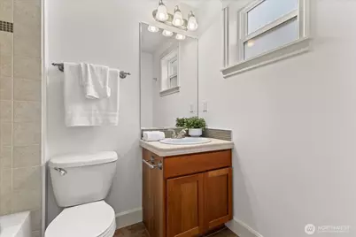 2024 W Bertona Street, Seattle, WA 98199 - Photo 25