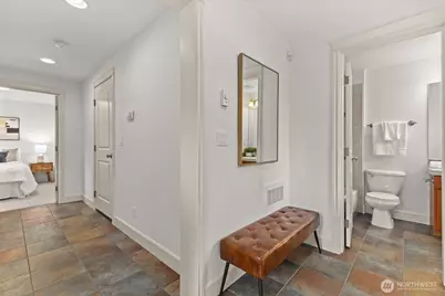 2024 W Bertona Street, Seattle, WA 98199 - Photo 23