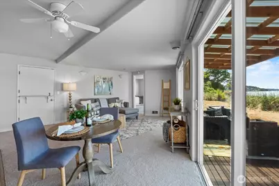 2711 Day Island Boulevard W, University Place, WA 98466 - Photo 11