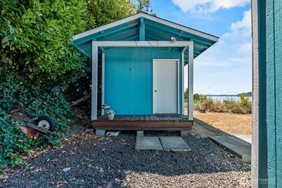 2711 Day Island Boulevard W, University Place, WA 98466 - Photo 33