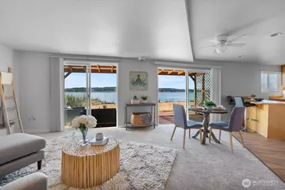 2711 Day Island Boulevard W, University Place, WA 98466 - Photo 9