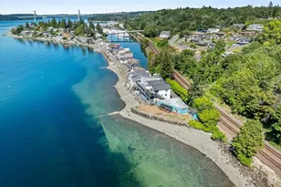 2711 Day Island Blvd W, University Place, WA 98466 - Photo 35