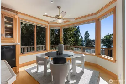 12510 Holmes Point Drive NE, Kirkland, WA 98034 - Photo 19