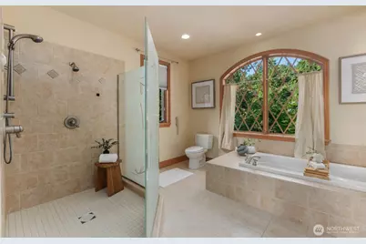 12510 Holmes Point Drive NE, Kirkland, WA 98034 - Photo 27