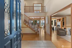 12510 Holmes Point Dr NE, Kirkland, WA 98034 - Photo 5