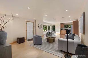 12510 Holmes Point Dr NE, Kirkland, WA 98034 - Photo 31