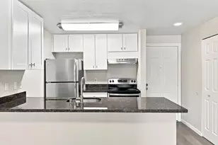 9484 Redmond-Woodinville Road NE, Redmond, WA 98052 - Photo 9