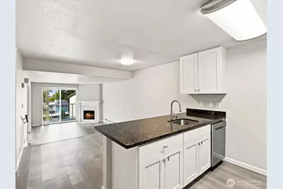9484 Redmond-Woodinville Road NE #C204, Redmond, WA 98052 - Photo 7