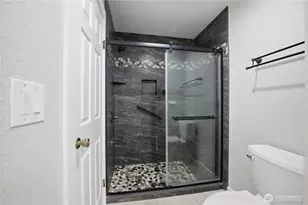 4189 W Lake Sammamish Pkwy SE, Bellevue, WA 98008 - Photo 23