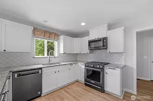 17323 58th St SE, Snohomish, WA 98290 - Photo 5