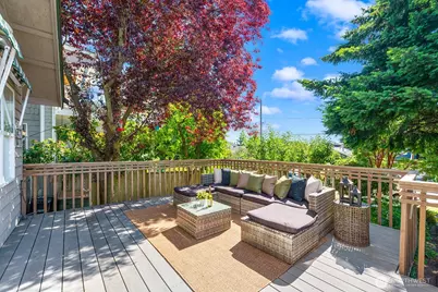 4018 59th Avenue SW, Seattle, WA 98116 - Photo 7