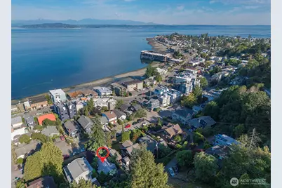 4018 59th Avenue SW, Seattle, WA 98116 - Photo 3