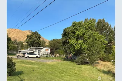 110 Chapman Drive, Wenatchee, WA 98801 - Photo 1