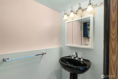 2501 SW 112th Street, Seattle, WA 98146 - Photo 23