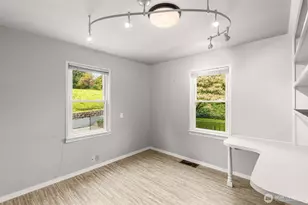 2501 SW 112th St, Seattle, WA 98146 - Photo 13