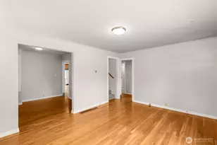 2501 SW 112th St, Seattle, WA 98146 - Photo 5