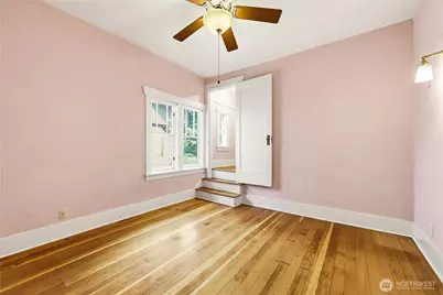 4747 4th Avenue NE, Seattle, WA 98105 - Photo 17