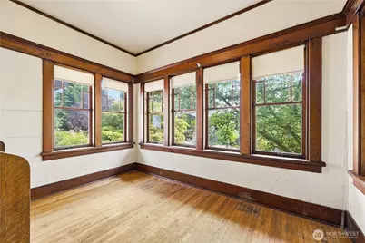 4747 4th Avenue NE, Seattle, WA 98105 - Photo 5