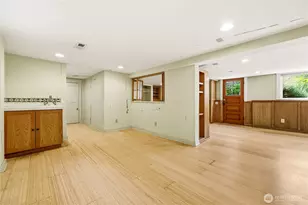 4747 4th Ave NE, Seattle, WA 98105 - Photo 29