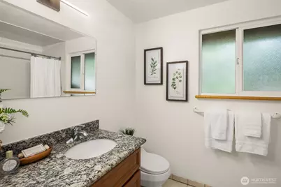13730 SE 20th Street, Bellevue, WA 98005 - Photo 23