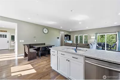 6110 Lakemont Lane, Bremerton, WA 98312 - Photo 7