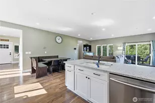 6110 Lakemont Ln, Bremerton, WA 98312 - Photo 7