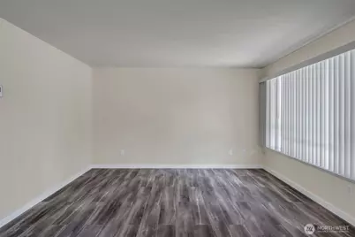 748 S Cloverdale Street #Unit 6, Seattle, WA 98108 - Photo 17