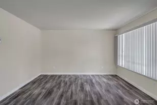 748 S Cloverdale St, Seattle, WA 98108 - Photo 17