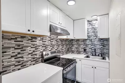 748 S Cloverdale Street #Unit 6, Seattle, WA 98108 - Photo 19