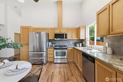 21030 25th Drive SE, Bothell, WA 98021 - Photo 9