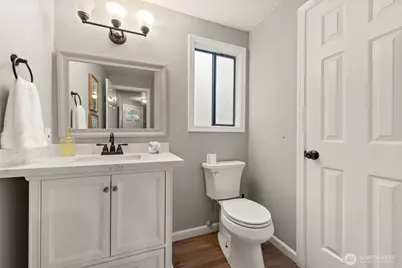 1228 NE Brockman Place, Seattle, WA 98125 - Photo 11