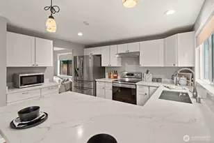 1228 NE Brockman Pl, Seattle, WA 98125 - Photo 9